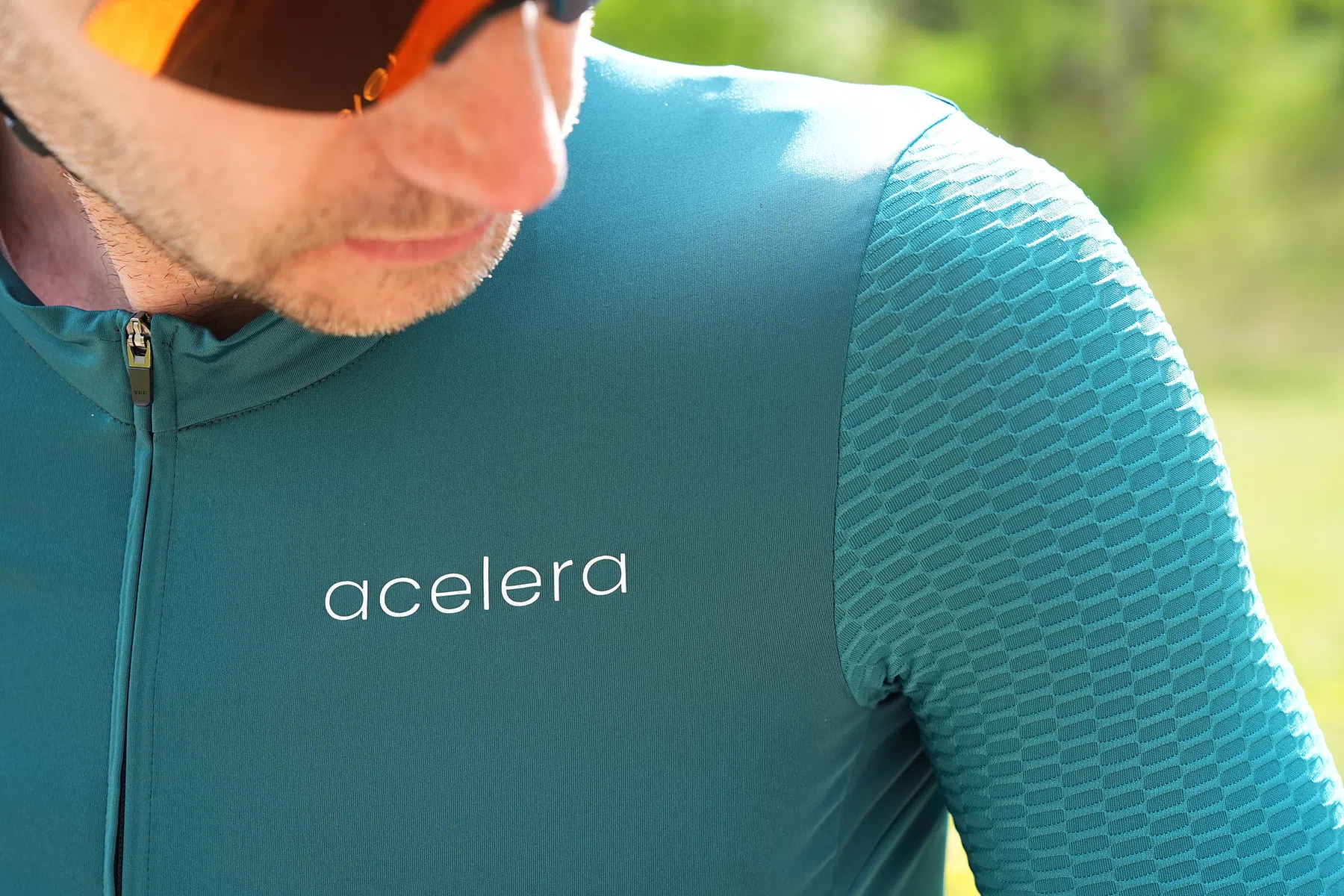 Acelera kleding